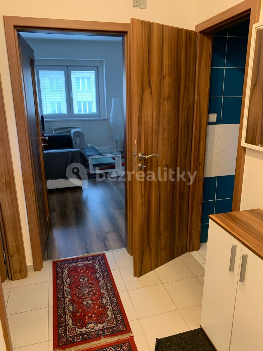 1 bedroom flat to rent, 45 m², Osadní, Prague, Prague 1 bedroom flat to rent, 45 m², Osadní, Prague, Prague