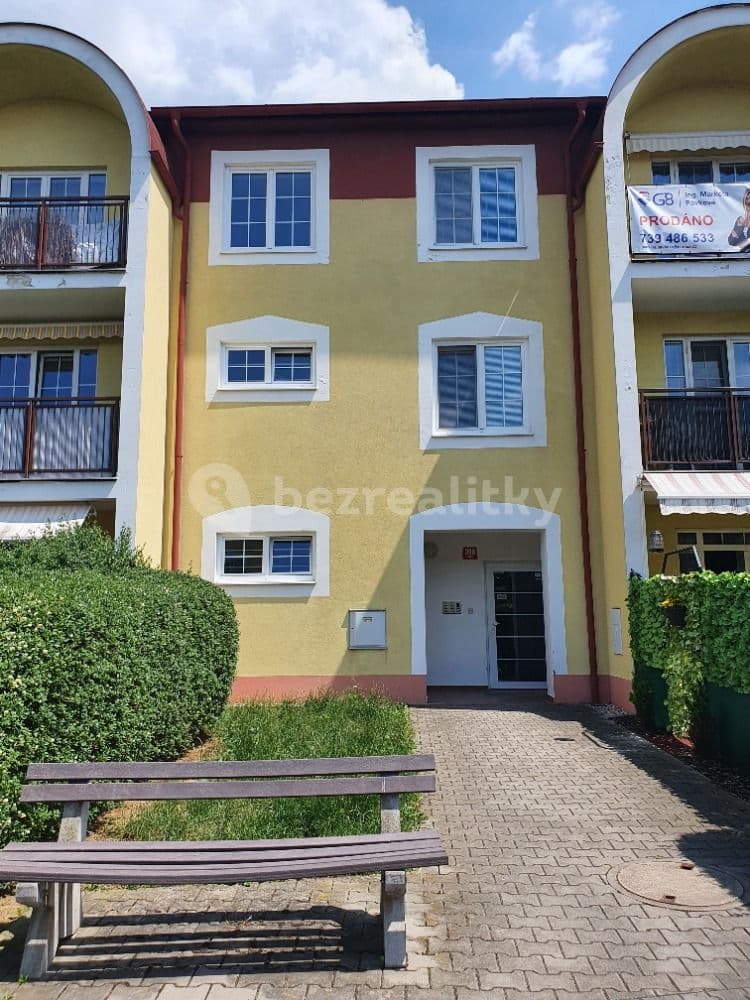 1 bedroom with open-plan kitchen flat to rent, 51 m², Vestec, Středočeský Region 1 bedroom with open-plan kitchen flat to rent, 51 m², Vestec, Středočeský Region