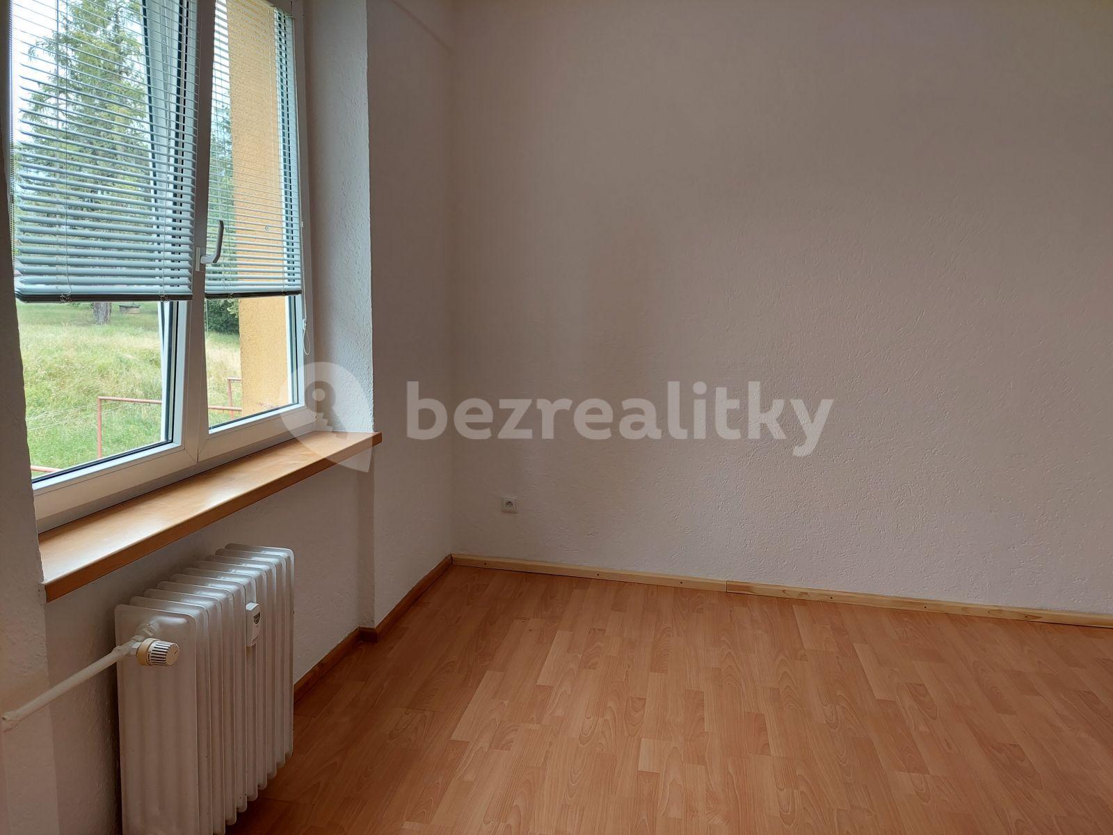 3 bedroom flat to rent, 66 m², Brožíkova, Stříbro, Plzeňský Region