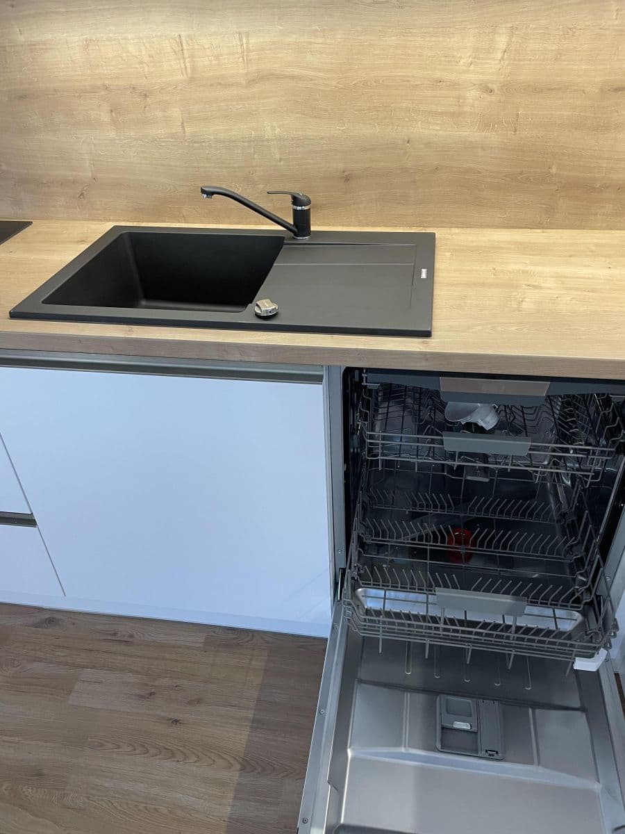 1 bedroom with open-plan kitchen flat to rent, 60 m², Odolena Voda, Středočeský Region 1 bedroom with open-plan kitchen flat to rent, 60 m², Odolena Voda, Středočeský Region