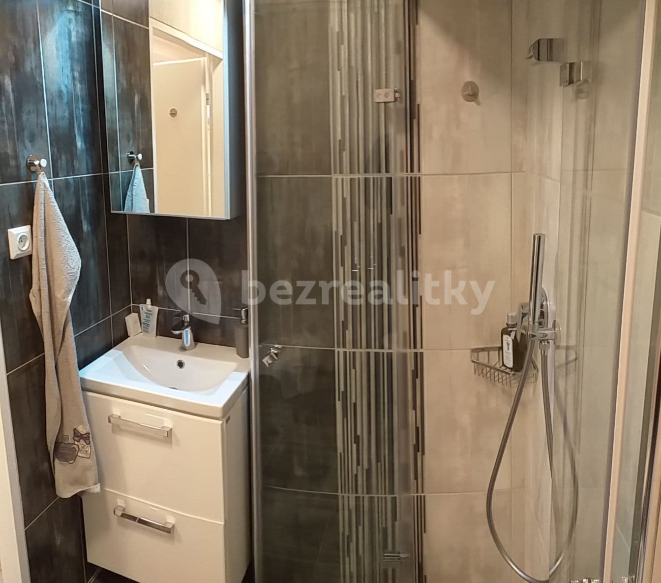 Studio flat to rent, 25 m², Edisonova, Prague, Prague Studio flat to rent, 25 m², Edisonova, Prague, Prague