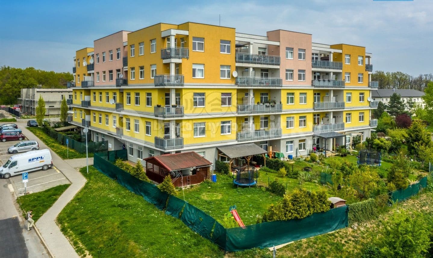 1 bedroom with open-plan kitchen flat for sale, 49 m², Milovice, Středočeský Region 1 bedroom with open-plan kitchen flat for sale, 49 m², Milovice, Středočeský Region