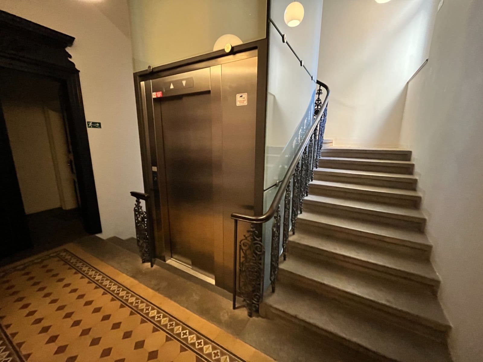 1 bedroom with open-plan kitchen flat to rent, 45 m², Staropramenná, Prague, Prague 1 bedroom with open-plan kitchen flat to rent, 45 m², Staropramenná, Prague, Prague