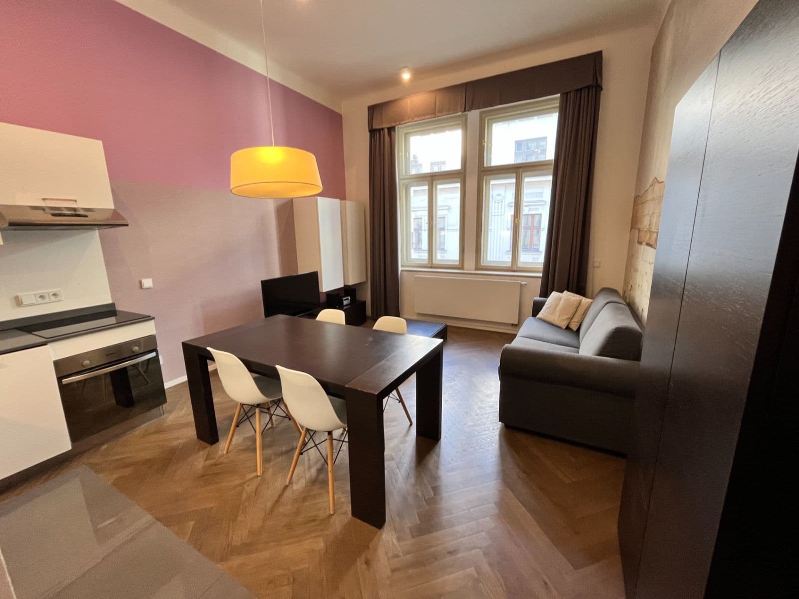 1 bedroom with open-plan kitchen flat to rent, 45 m², Staropramenná, Prague, Prague 1 bedroom with open-plan kitchen flat to rent, 45 m², Staropramenná, Prague, Prague