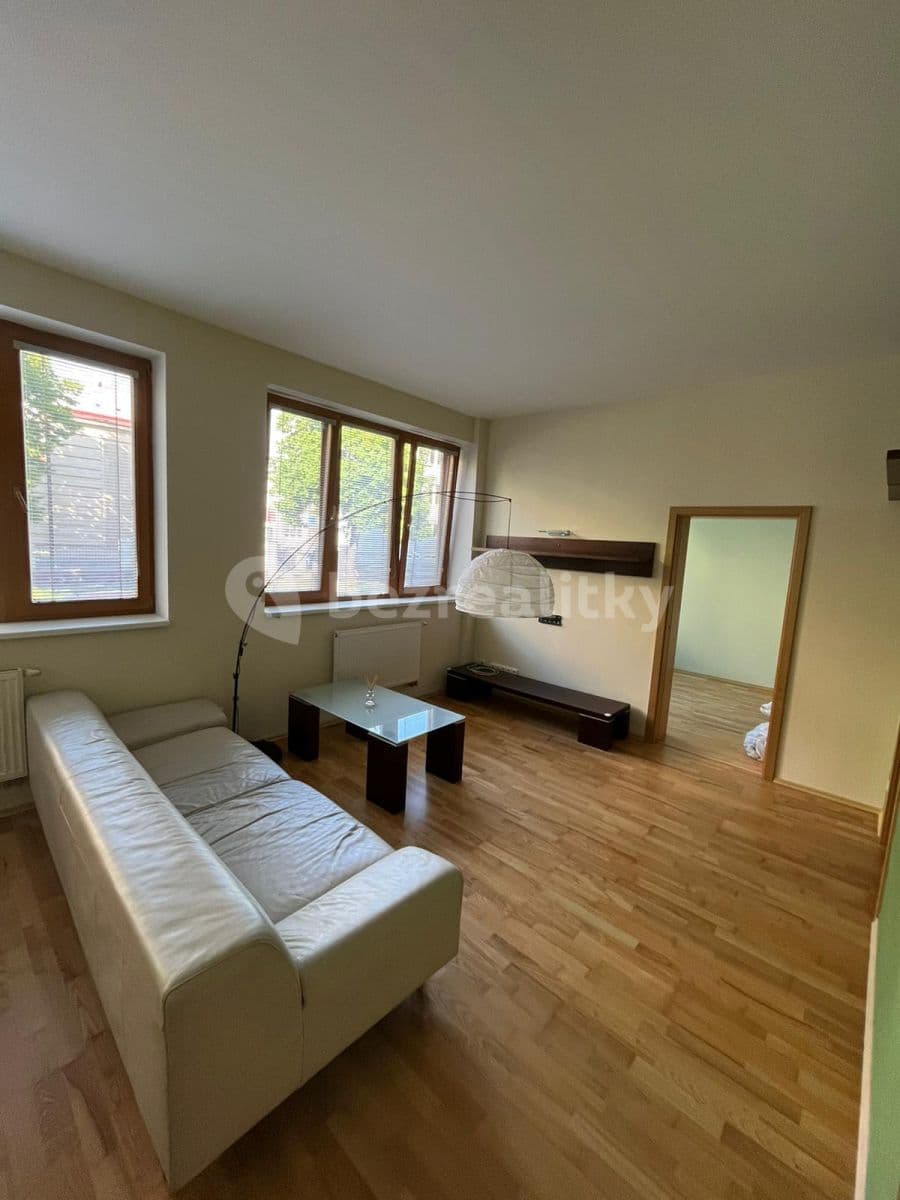 1 bedroom with open-plan kitchen flat to rent, 47 m², U reálky, Olomouc, Olomoucký Region 1 bedroom with open-plan kitchen flat to rent, 47 m², U reálky, Olomouc, Olomoucký Region