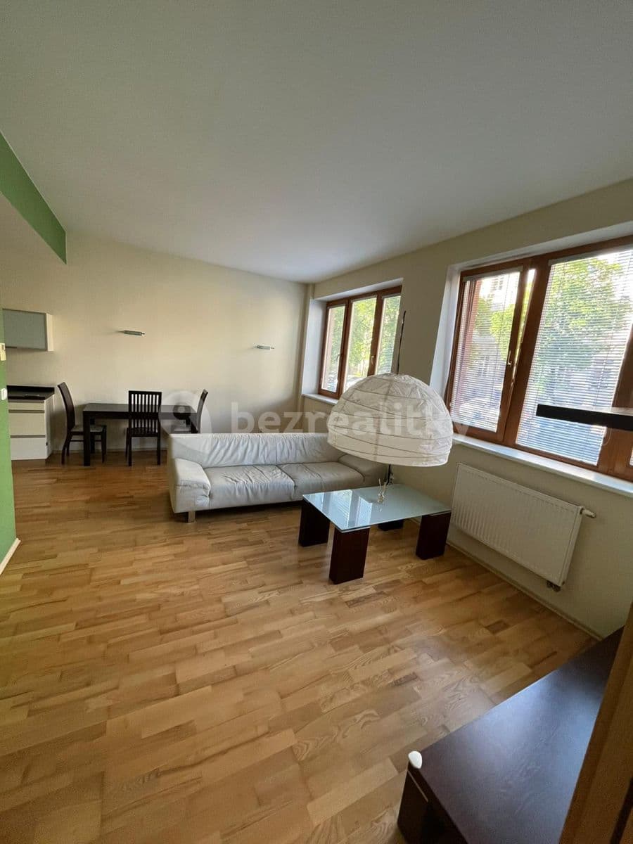 1 bedroom with open-plan kitchen flat to rent, 47 m², U reálky, Olomouc, Olomoucký Region 1 bedroom with open-plan kitchen flat to rent, 47 m², U reálky, Olomouc, Olomoucký Region