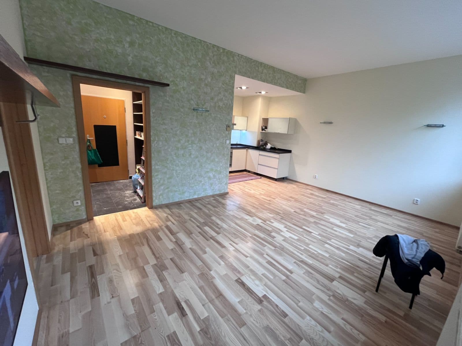 1 bedroom with open-plan kitchen flat to rent, 47 m², U reálky, Olomouc, Olomoucký Region 1 bedroom with open-plan kitchen flat to rent, 47 m², U reálky, Olomouc, Olomoucký Region