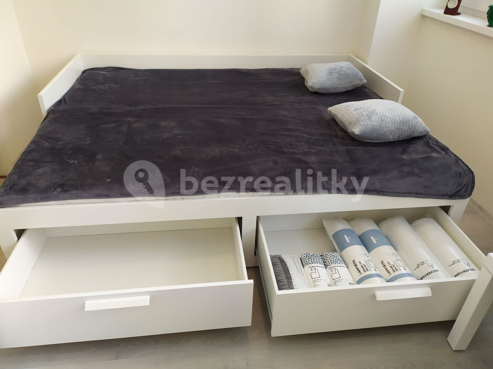 Studio flat to rent, 25 m², Perucká, Prague, Prague Studio flat to rent, 25 m², Perucká, Prague, Prague