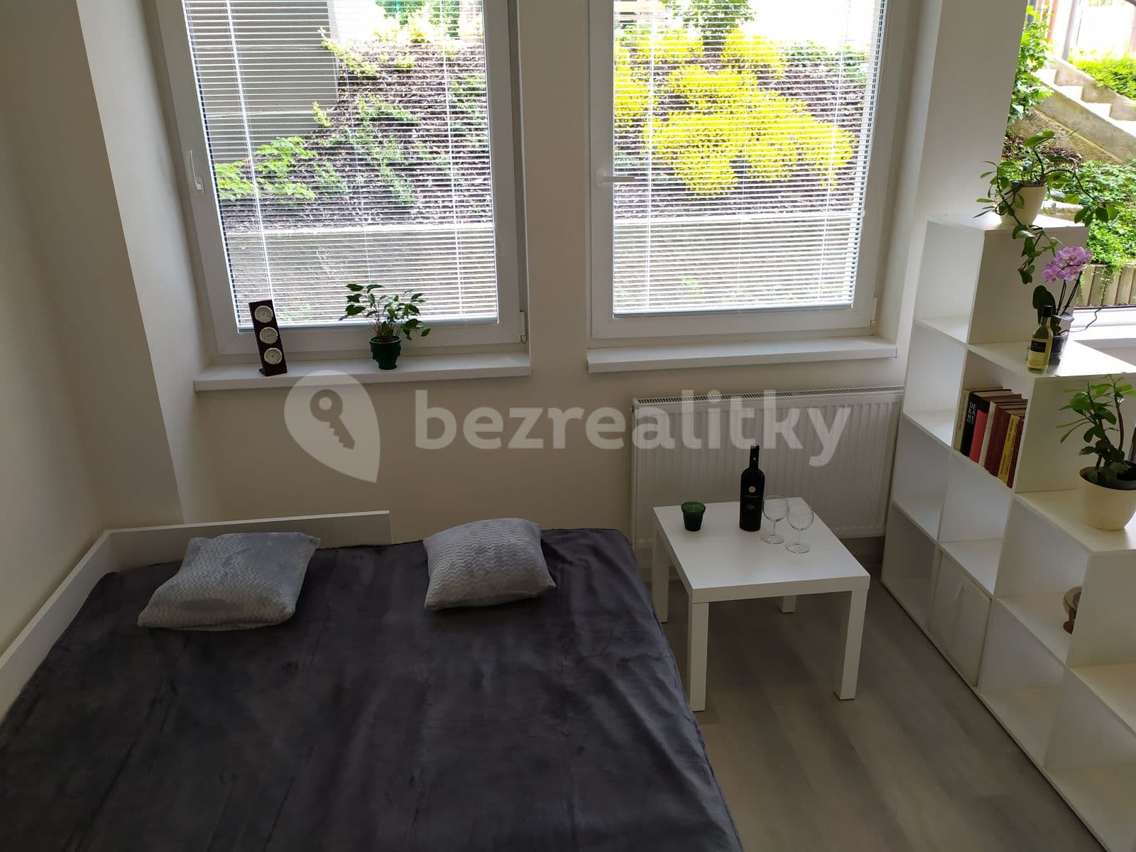 Studio flat to rent, 25 m², Perucká, Prague, Prague Studio flat to rent, 25 m², Perucká, Prague, Prague