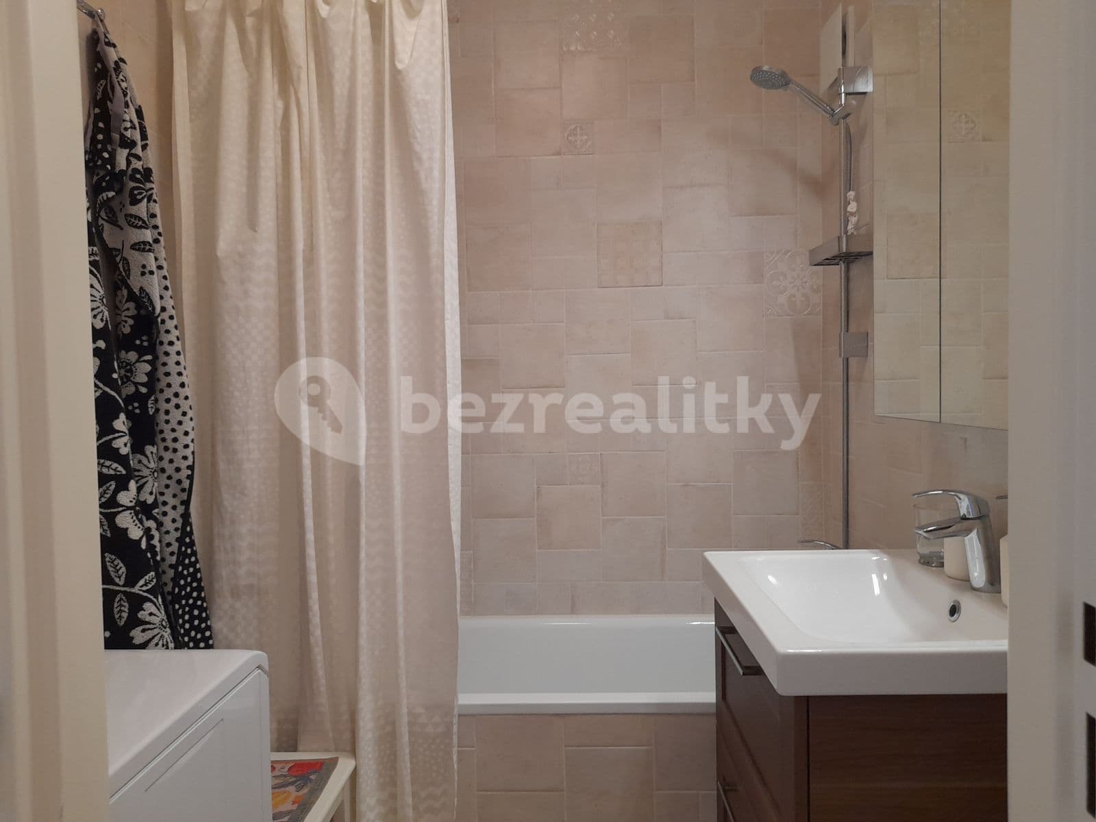 3 bedroom flat to rent, 70 m², Petržalka, Bratislavský Region 3 bedroom flat to rent, 70 m², Petržalka, Bratislavský Region