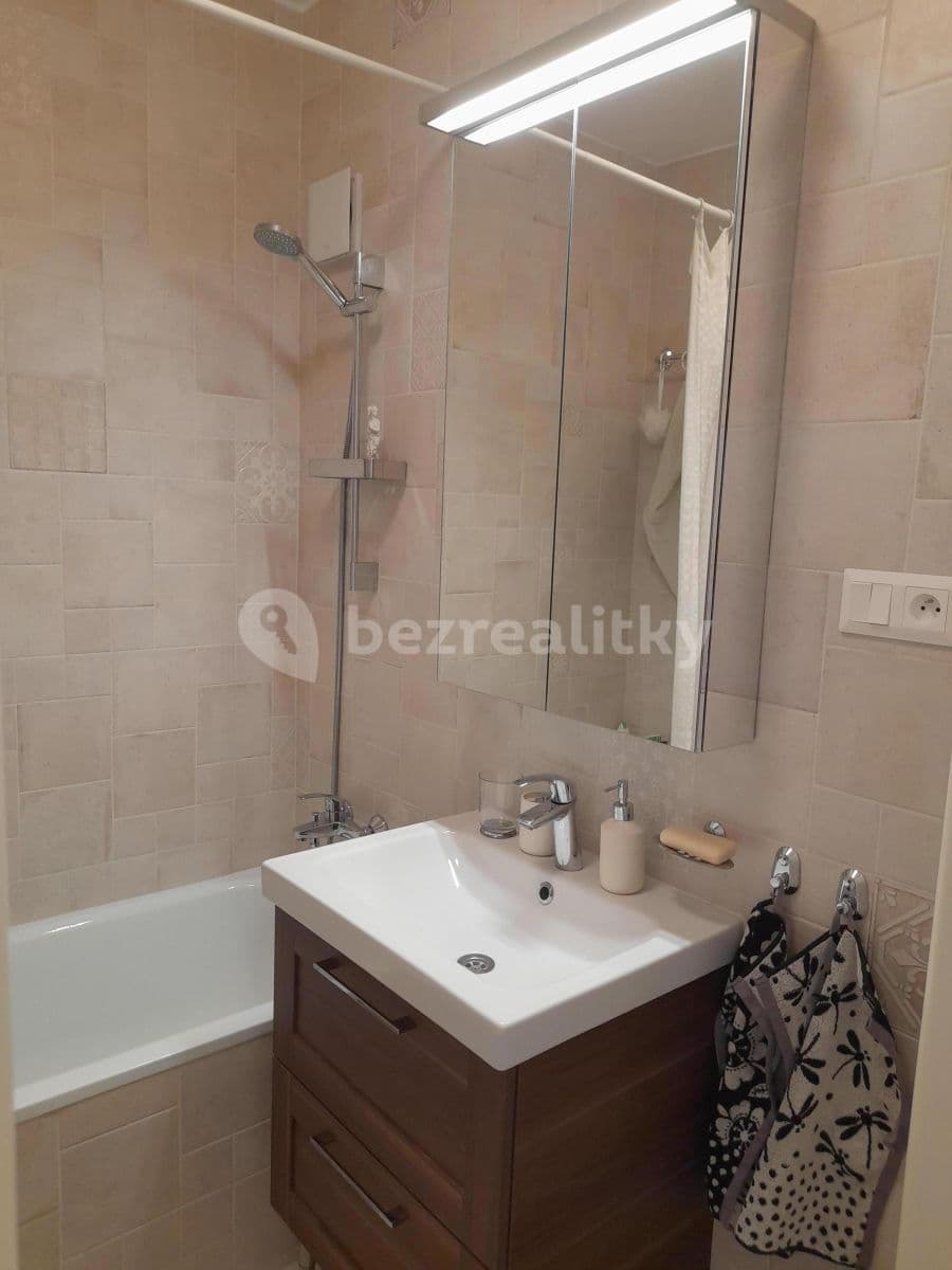 3 bedroom flat to rent, 70 m², Petržalka, Bratislavský Region 3 bedroom flat to rent, 70 m², Petržalka, Bratislavský Region