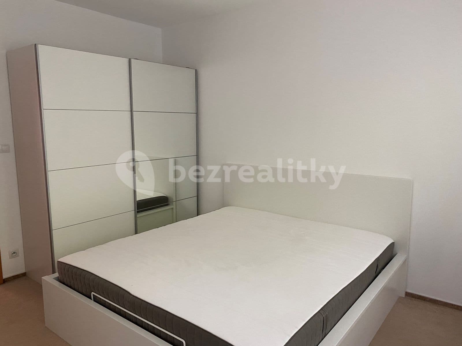1 bedroom with open-plan kitchen flat to rent, 53 m², Na Císařce, Prague, Prague 1 bedroom with open-plan kitchen flat to rent, 53 m², Na Císařce, Prague, Prague