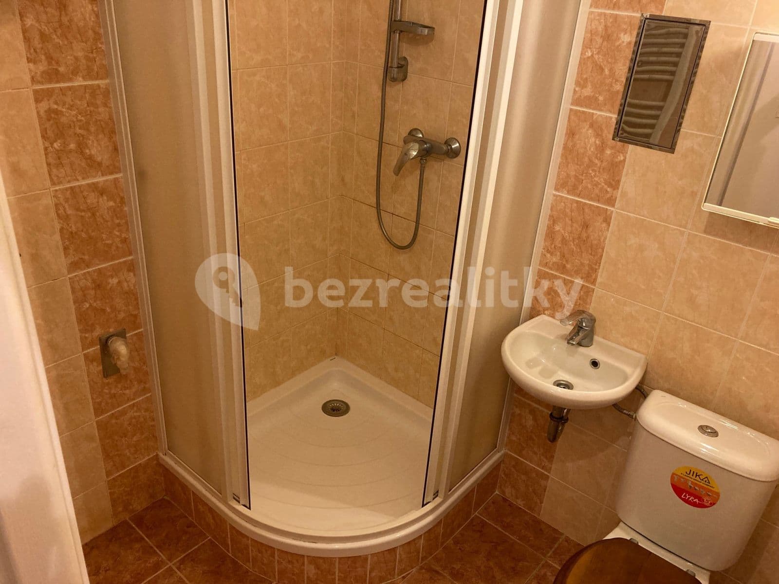 Studio flat to rent, 30 m², V Zahradách, Prague, Prague Studio flat to rent, 30 m², V Zahradách, Prague, Prague