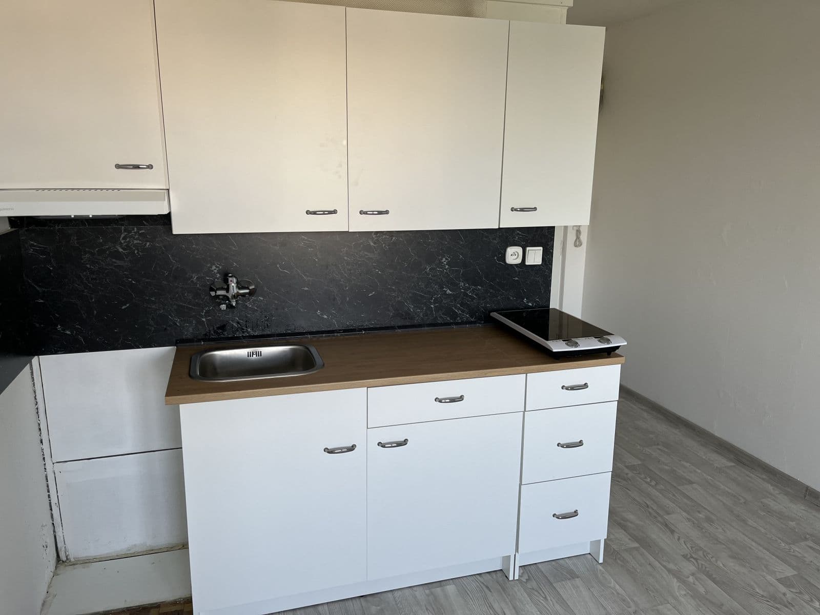 Studio flat to rent, 25 m², Horácké náměstí, Brno, Jihomoravský Region Studio flat to rent, 25 m², Horácké náměstí, Brno, Jihomoravský Region