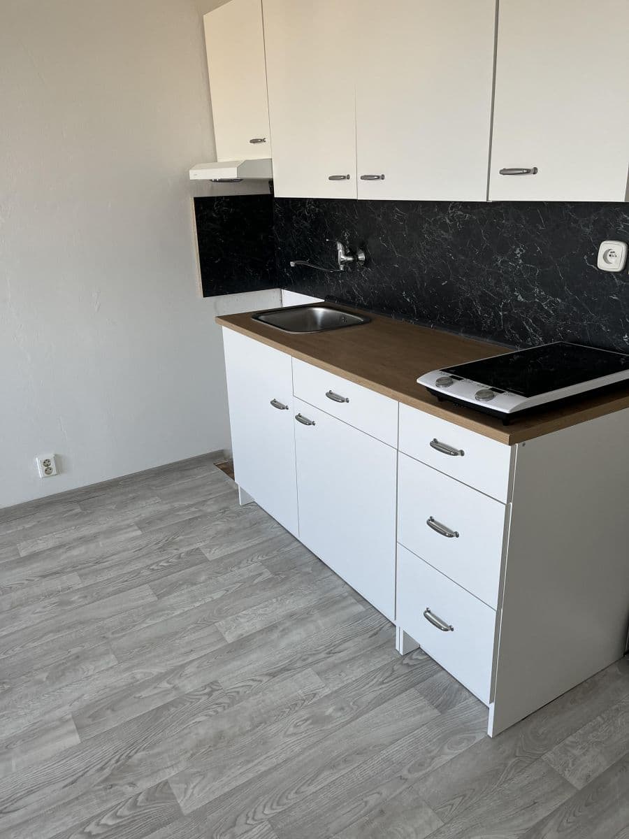 Studio flat to rent, 25 m², Horácké náměstí, Brno, Jihomoravský Region Studio flat to rent, 25 m², Horácké náměstí, Brno, Jihomoravský Region