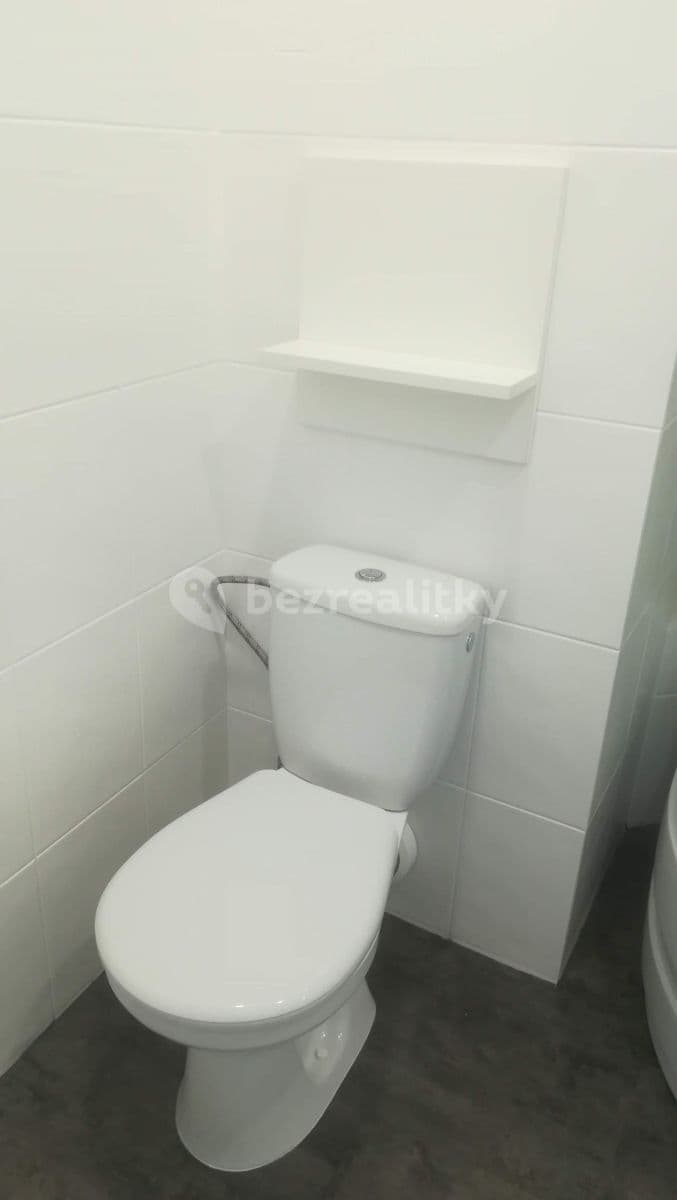 Small studio flat to rent, 25 m², Charkovská, Karlovy Vary, Karlovarský Region Small studio flat to rent, 25 m², Charkovská, Karlovy Vary, Karlovarský Region