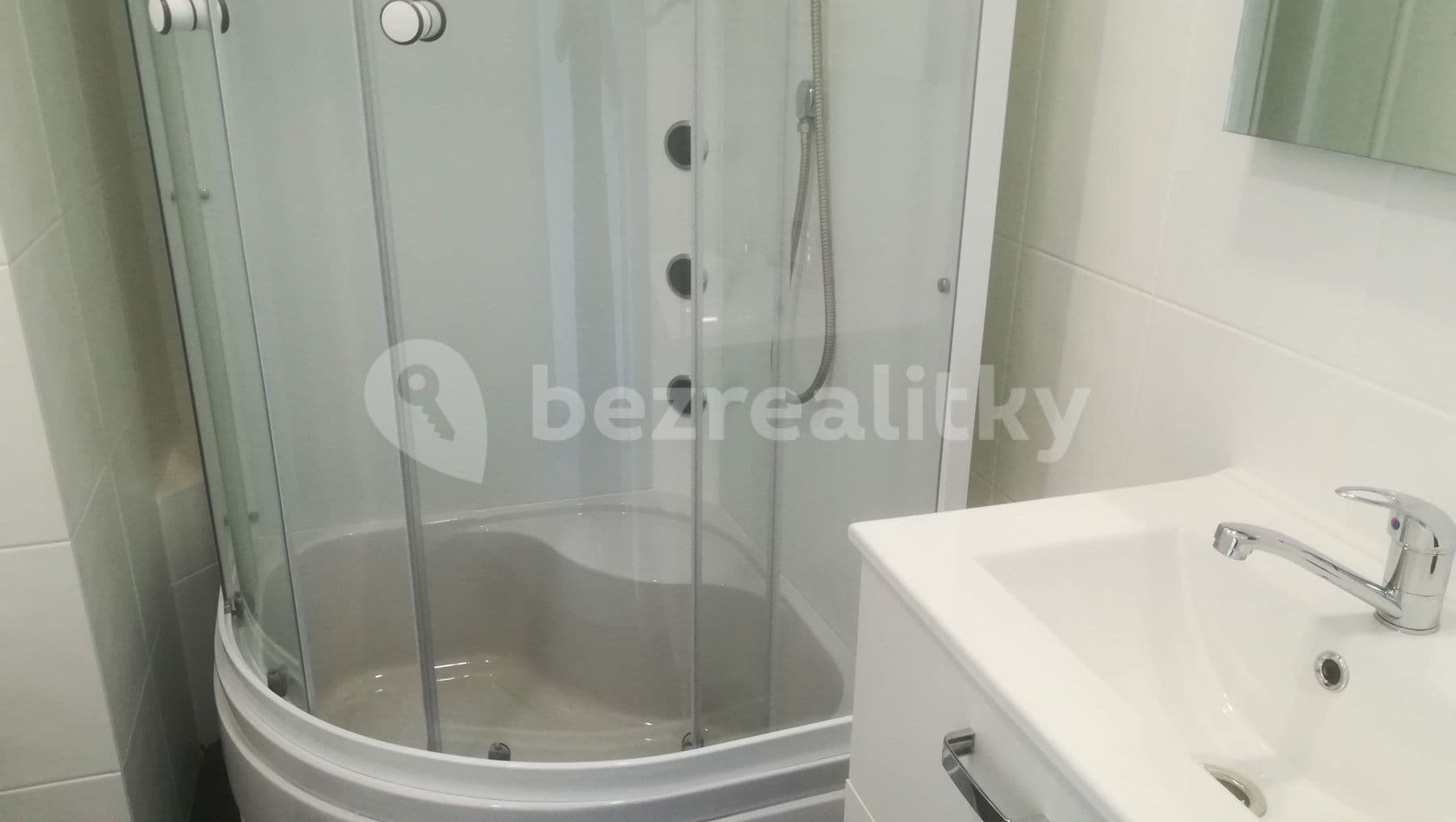 Small studio flat to rent, 25 m², Charkovská, Karlovy Vary, Karlovarský Region Small studio flat to rent, 25 m², Charkovská, Karlovy Vary, Karlovarský Region