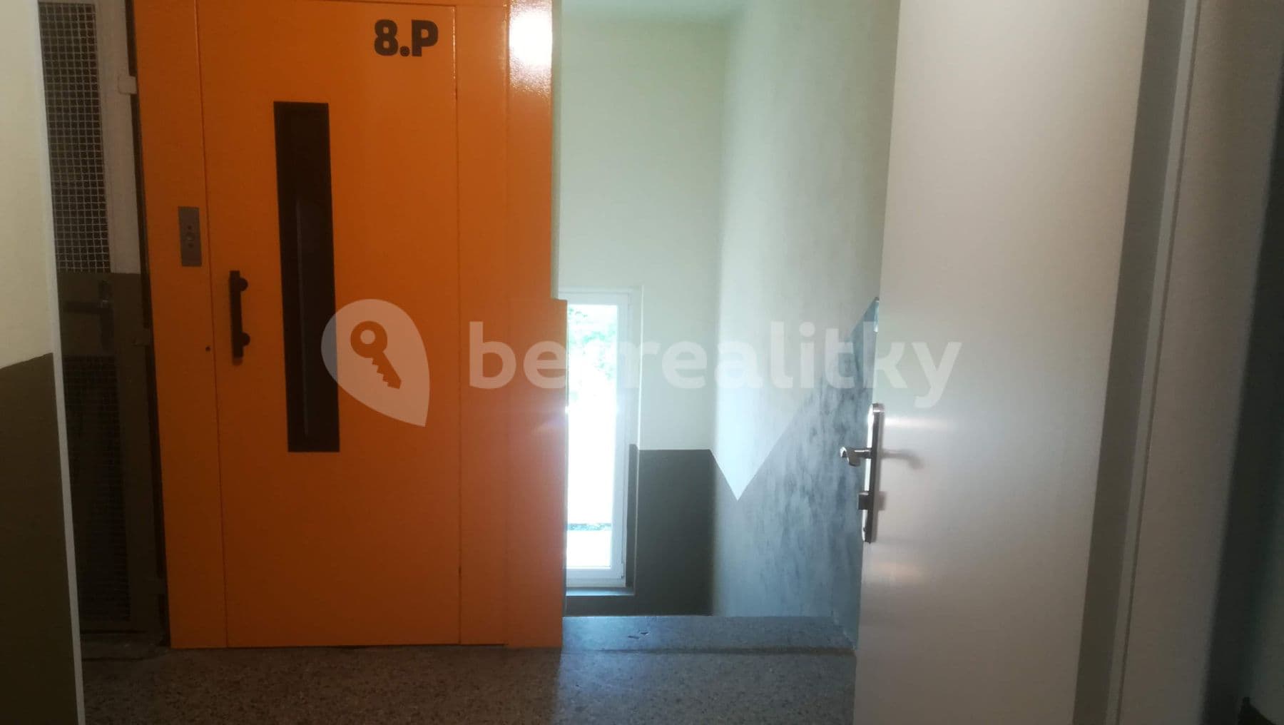 Small studio flat to rent, 25 m², Charkovská, Karlovy Vary, Karlovarský Region Small studio flat to rent, 25 m², Charkovská, Karlovy Vary, Karlovarský Region