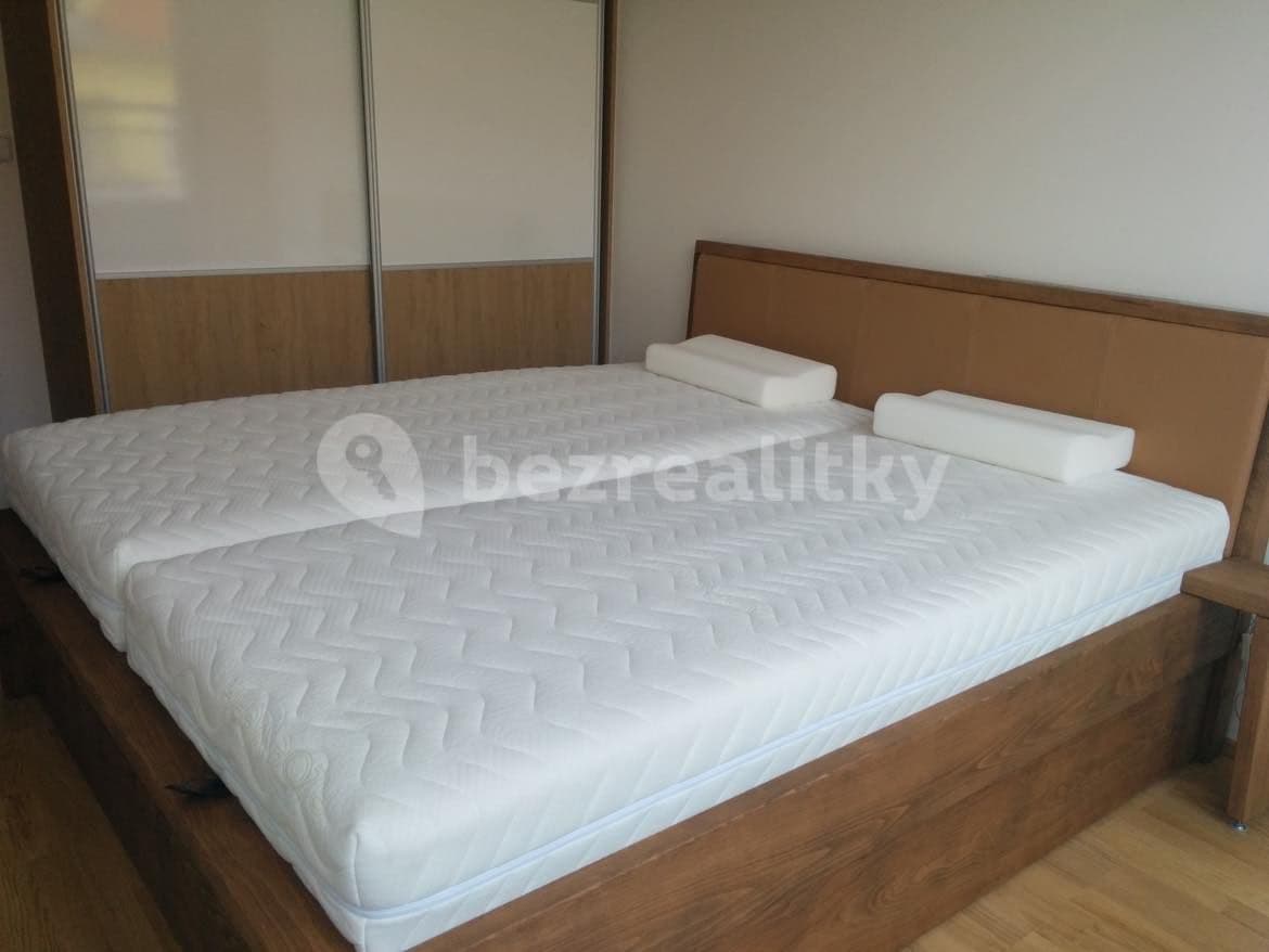 2 bedroom with open-plan kitchen flat to rent, 80 m², V Zahradách, Prague, Prague 2 bedroom with open-plan kitchen flat to rent, 80 m², V Zahradách, Prague, Prague