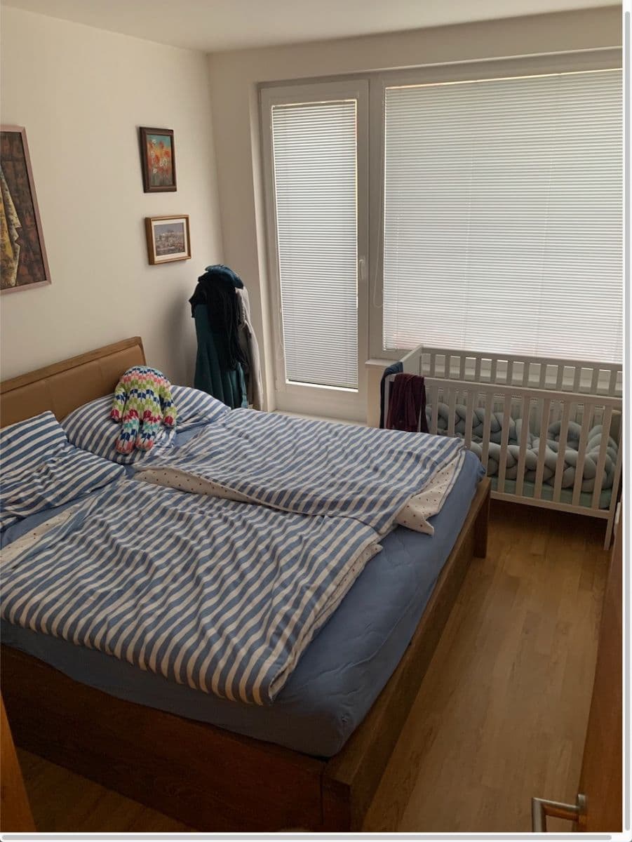 2 bedroom with open-plan kitchen flat to rent, 80 m², V Zahradách, Prague, Prague 2 bedroom with open-plan kitchen flat to rent, 80 m², V Zahradách, Prague, Prague