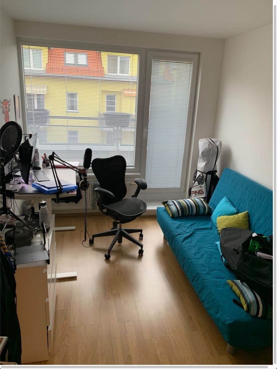 2 bedroom with open-plan kitchen flat to rent, 80 m², V Zahradách, Prague, Prague 2 bedroom with open-plan kitchen flat to rent, 80 m², V Zahradách, Prague, Prague