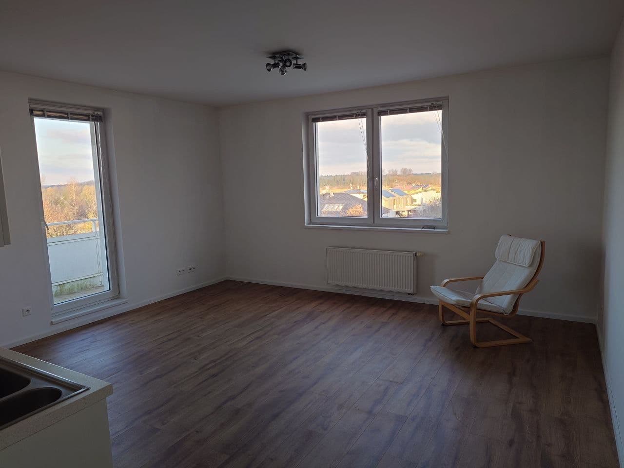 1 bedroom with open-plan kitchen flat to rent, 53 m², U Uhříněveské obory, Prague, Prague 1 bedroom with open-plan kitchen flat to rent, 53 m², U Uhříněveské obory, Prague, Prague