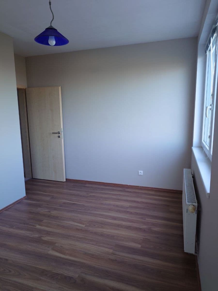 1 bedroom with open-plan kitchen flat to rent, 53 m², U Uhříněveské obory, Prague, Prague 1 bedroom with open-plan kitchen flat to rent, 53 m², U Uhříněveské obory, Prague, Prague