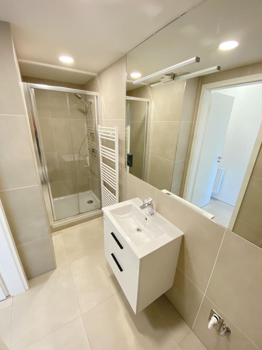 Studio flat to rent, 31 m², K Vltavě, Prague, Prague Studio flat to rent, 31 m², K Vltavě, Prague, Prague