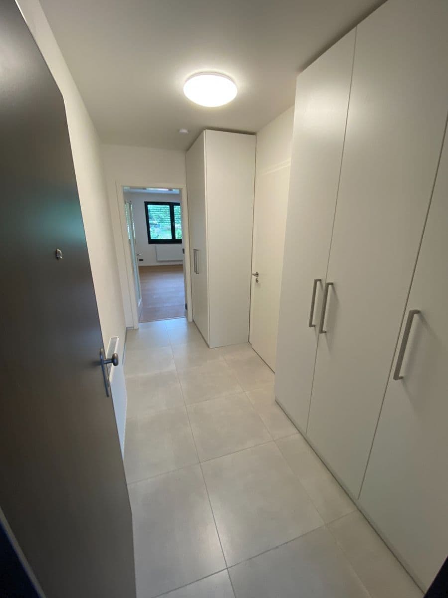Studio flat to rent, 31 m², K Vltavě, Prague, Prague Studio flat to rent, 31 m², K Vltavě, Prague, Prague
