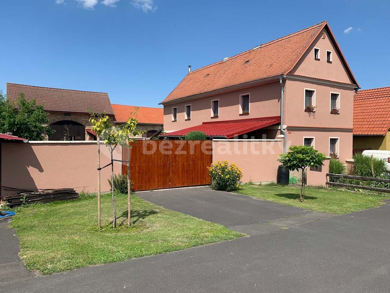 recreational property to rent, 0 m², Hoštka, Ústecký Region recreational property to rent, 0 m², Hoštka, Ústecký Region