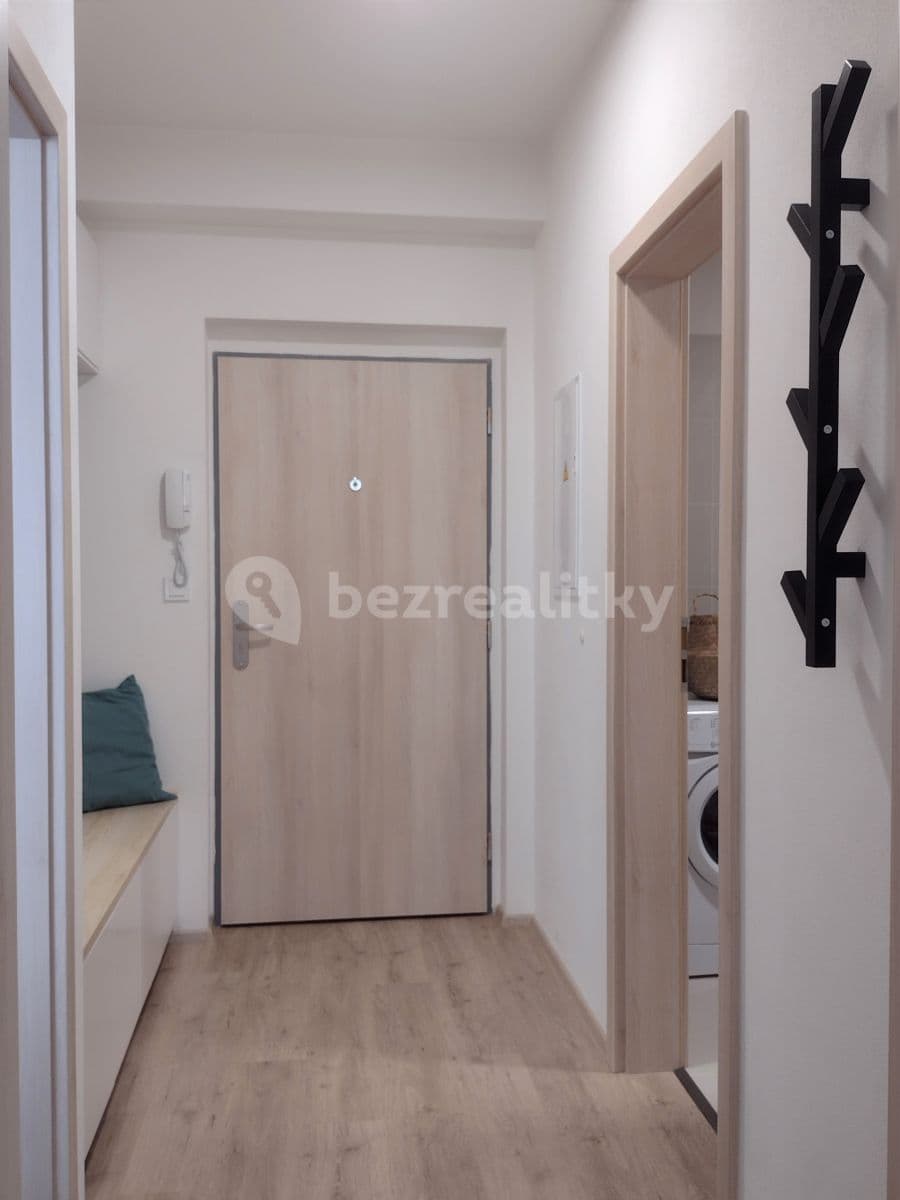 1 bedroom with open-plan kitchen flat to rent, 52 m², Wolkerova, Olomouc, Olomoucký Region 1 bedroom with open-plan kitchen flat to rent, 52 m², Wolkerova, Olomouc, Olomoucký Region