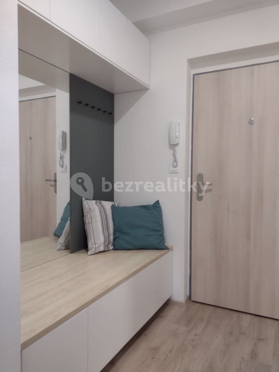 1 bedroom with open-plan kitchen flat to rent, 52 m², Wolkerova, Olomouc, Olomoucký Region 1 bedroom with open-plan kitchen flat to rent, 52 m², Wolkerova, Olomouc, Olomoucký Region