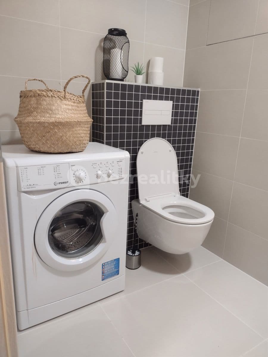 1 bedroom with open-plan kitchen flat to rent, 52 m², Wolkerova, Olomouc, Olomoucký Region 1 bedroom with open-plan kitchen flat to rent, 52 m², Wolkerova, Olomouc, Olomoucký Region