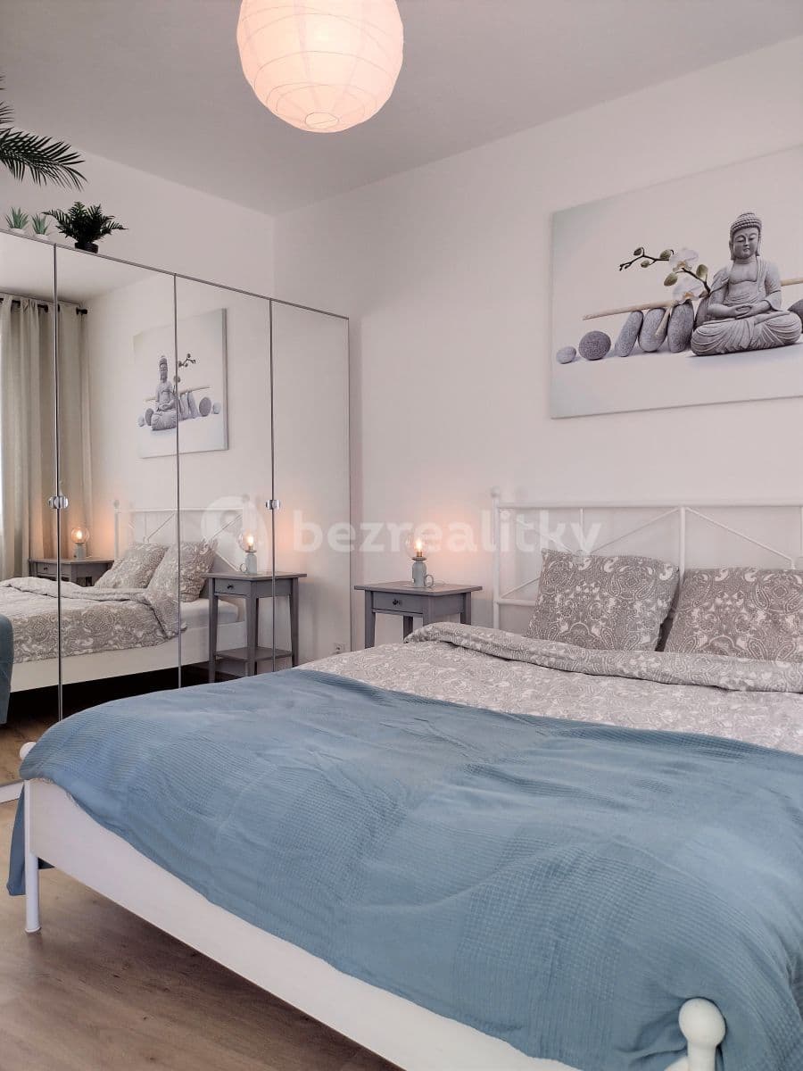1 bedroom with open-plan kitchen flat to rent, 52 m², Wolkerova, Olomouc, Olomoucký Region 1 bedroom with open-plan kitchen flat to rent, 52 m², Wolkerova, Olomouc, Olomoucký Region