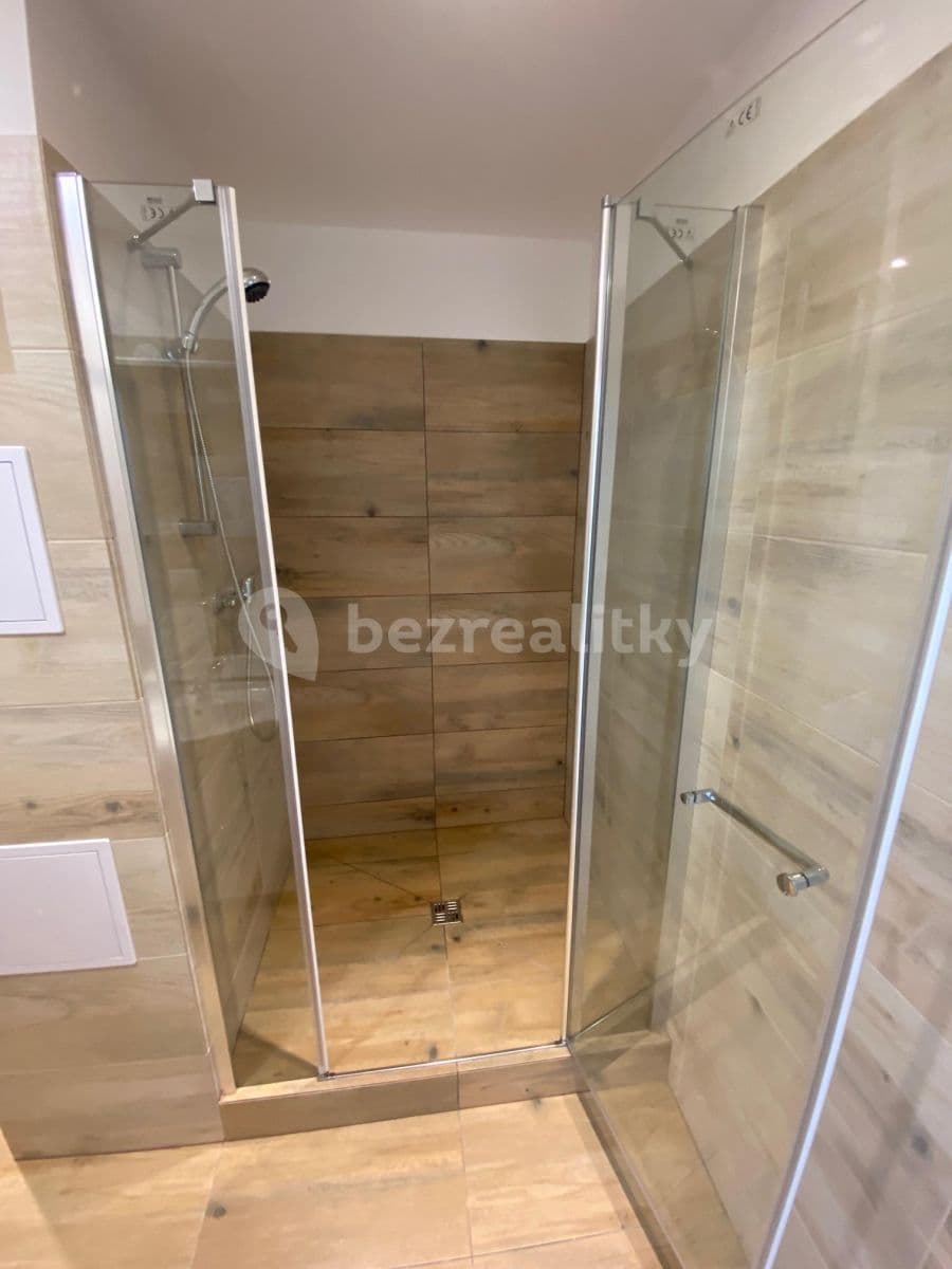 1 bedroom flat to rent, 35 m², U Zámeckého parku, Litvínov, Ústecký Region 1 bedroom flat to rent, 35 m², U Zámeckého parku, Litvínov, Ústecký Region