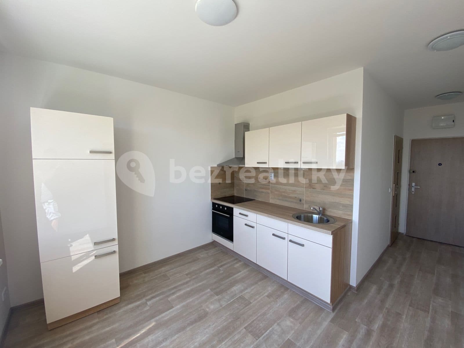 1 bedroom flat to rent, 35 m², U Zámeckého parku, Litvínov, Ústecký Region 1 bedroom flat to rent, 35 m², U Zámeckého parku, Litvínov, Ústecký Region