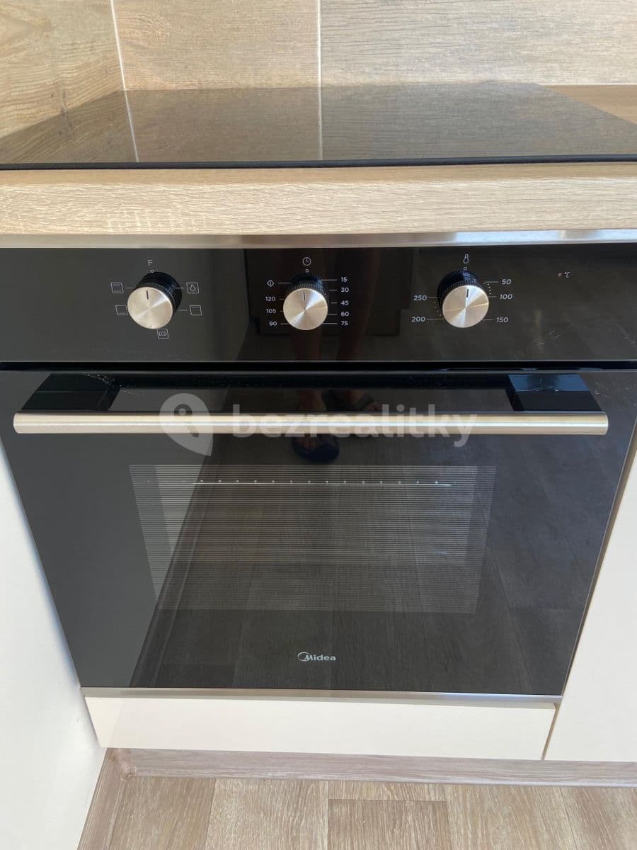 1 bedroom flat to rent, 35 m², U Zámeckého parku, Litvínov, Ústecký Region 1 bedroom flat to rent, 35 m², U Zámeckého parku, Litvínov, Ústecký Region