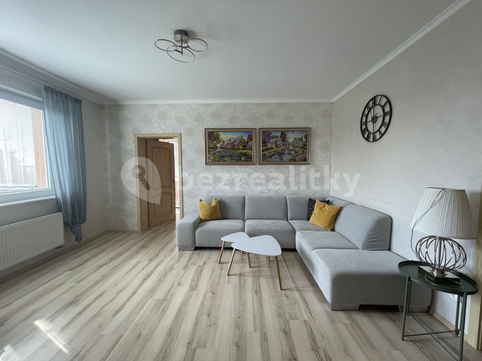 3 bedroom flat to rent, 79 m², V Javorech, Prague, Prague 3 bedroom flat to rent, 79 m², V Javorech, Prague, Prague