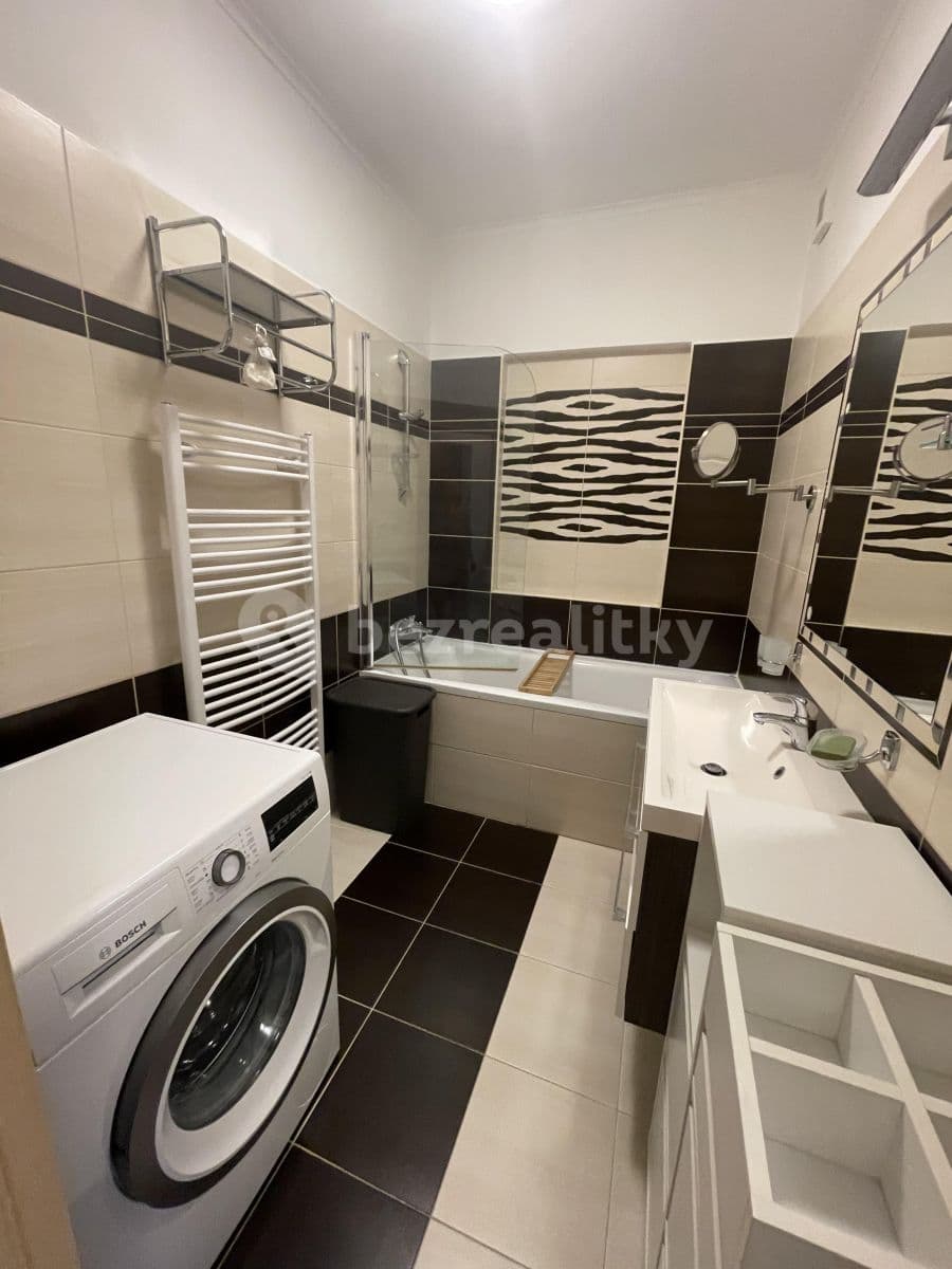 3 bedroom flat to rent, 79 m², V Javorech, Prague, Prague 3 bedroom flat to rent, 79 m², V Javorech, Prague, Prague