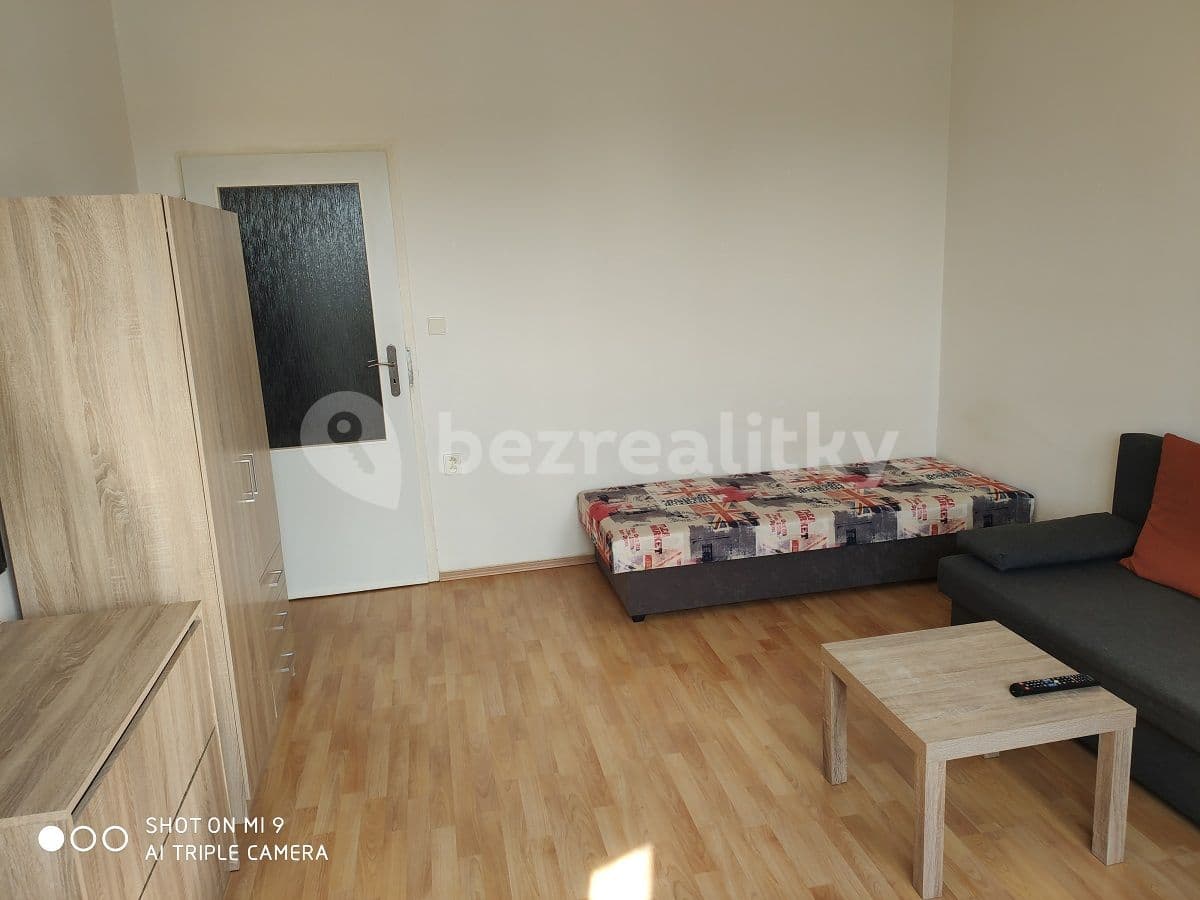 1 bedroom with open-plan kitchen flat to rent, 35 m², Střelničná, Prague, Prague 1 bedroom with open-plan kitchen flat to rent, 35 m², Střelničná, Prague, Prague