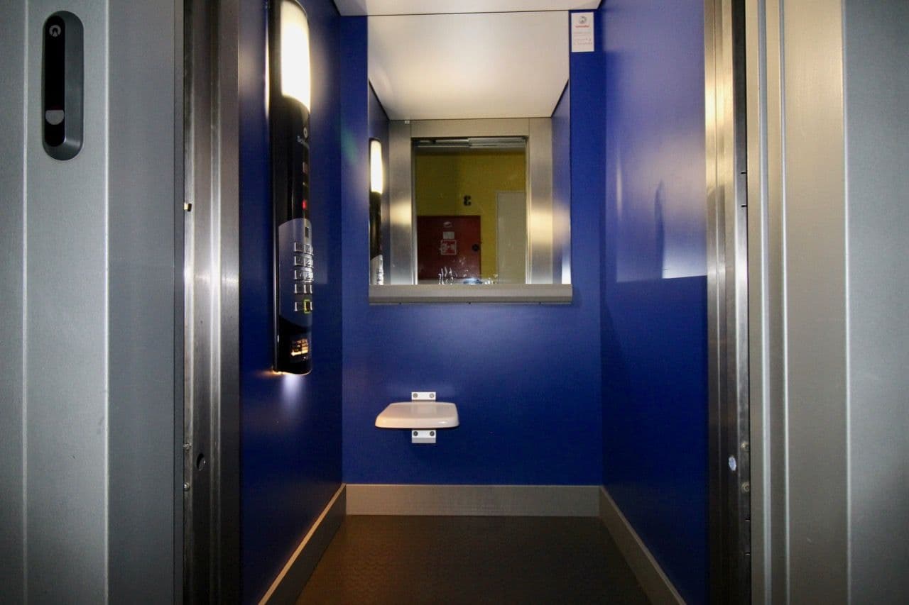 Studio flat to rent, 44 m², Pod Klamovkou, Prague, Prague Studio flat to rent, 44 m², Pod Klamovkou, Prague, Prague