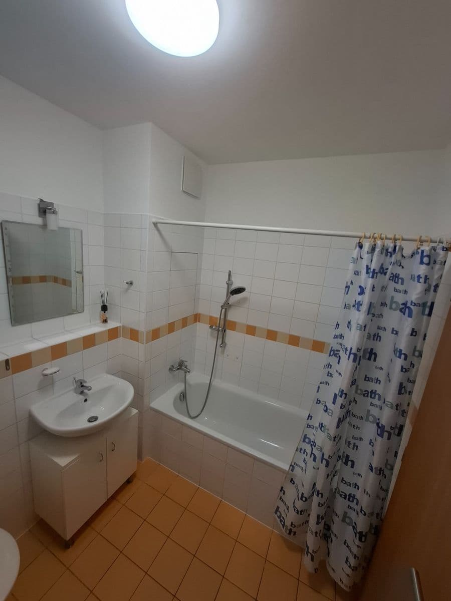 Studio flat to rent, 34 m², Prague, Prague Studio flat to rent, 34 m², Prague, Prague