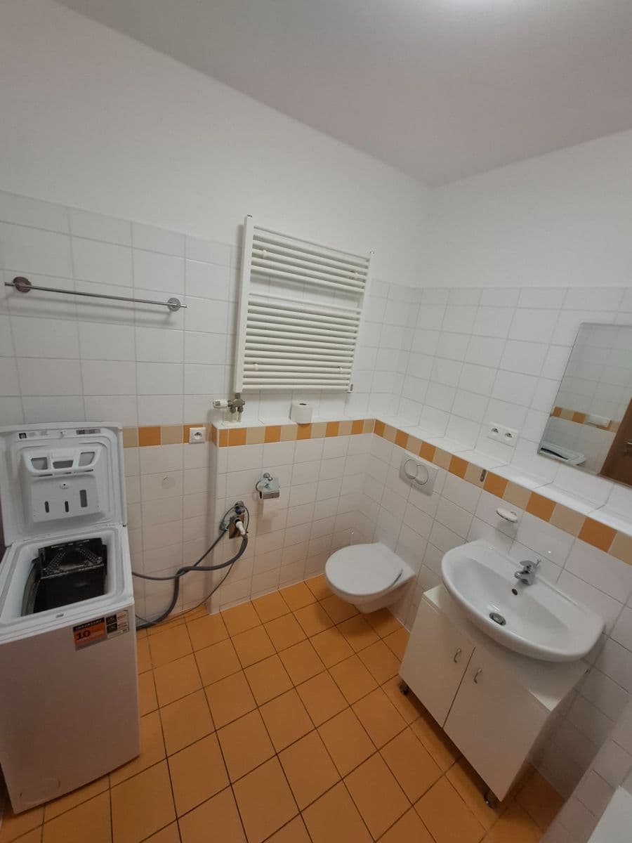 Studio flat to rent, 34 m², Prague, Prague Studio flat to rent, 34 m², Prague, Prague