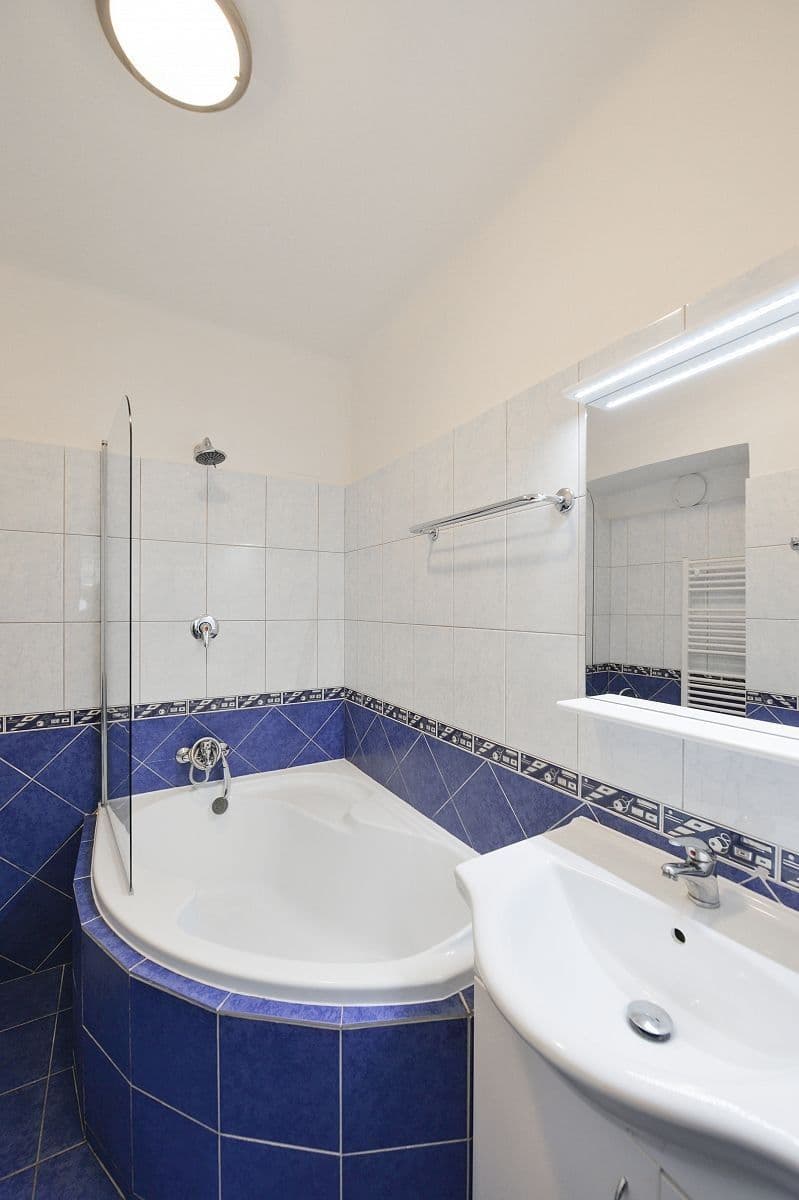 2 bedroom flat to rent, 46 m², Nad Kazankou, Prague, Prague 2 bedroom flat to rent, 46 m², Nad Kazankou, Prague, Prague
