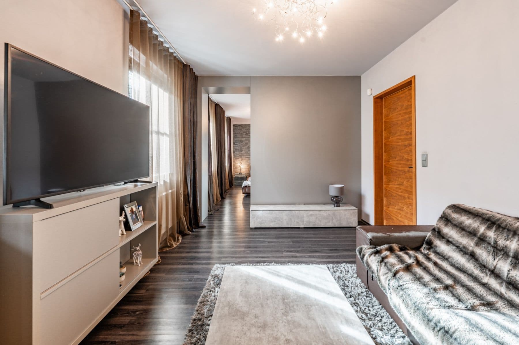 5 bedroom with open-plan kitchen flat for sale, 420 m², Růžová, Valtice, Jihomoravský Region 5 bedroom with open-plan kitchen flat for sale, 420 m², Růžová, Valtice, Jihomoravský Region