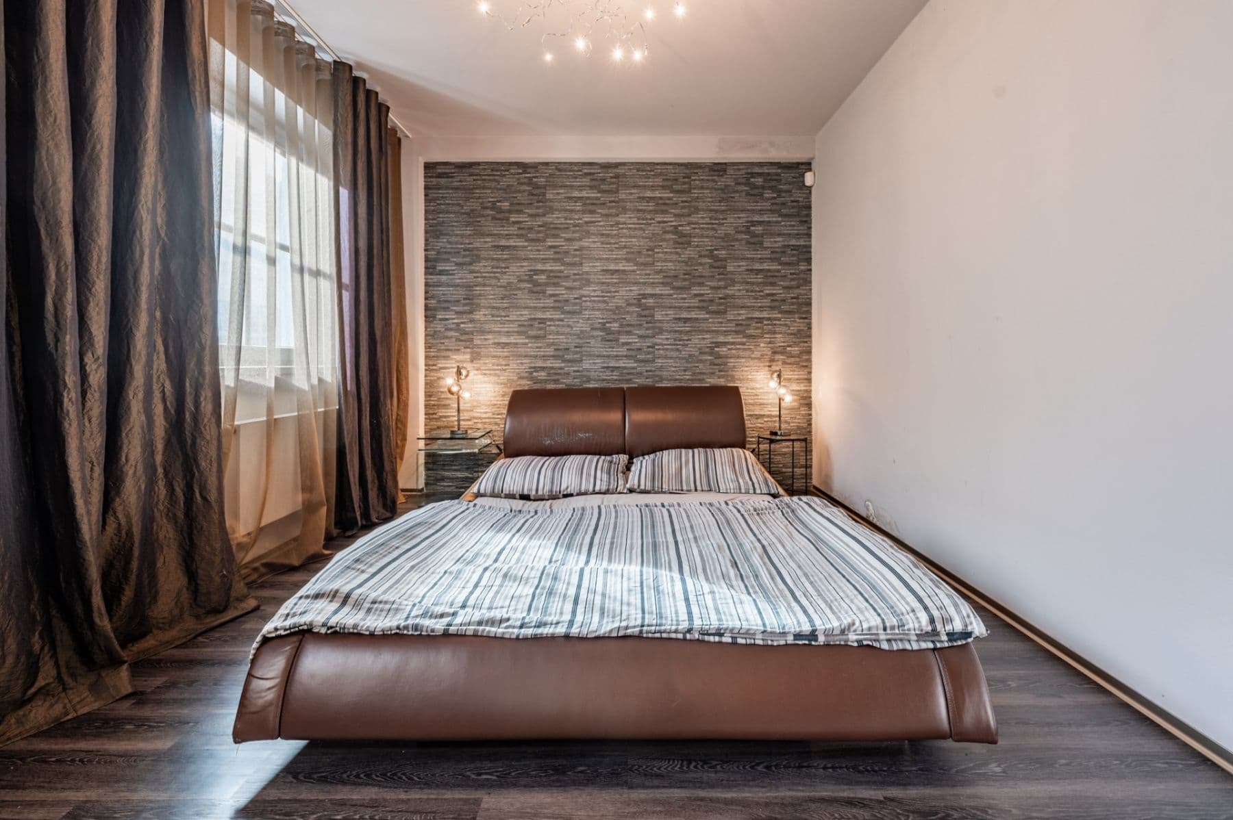 5 bedroom with open-plan kitchen flat for sale, 420 m², Růžová, Valtice, Jihomoravský Region 5 bedroom with open-plan kitchen flat for sale, 420 m², Růžová, Valtice, Jihomoravský Region