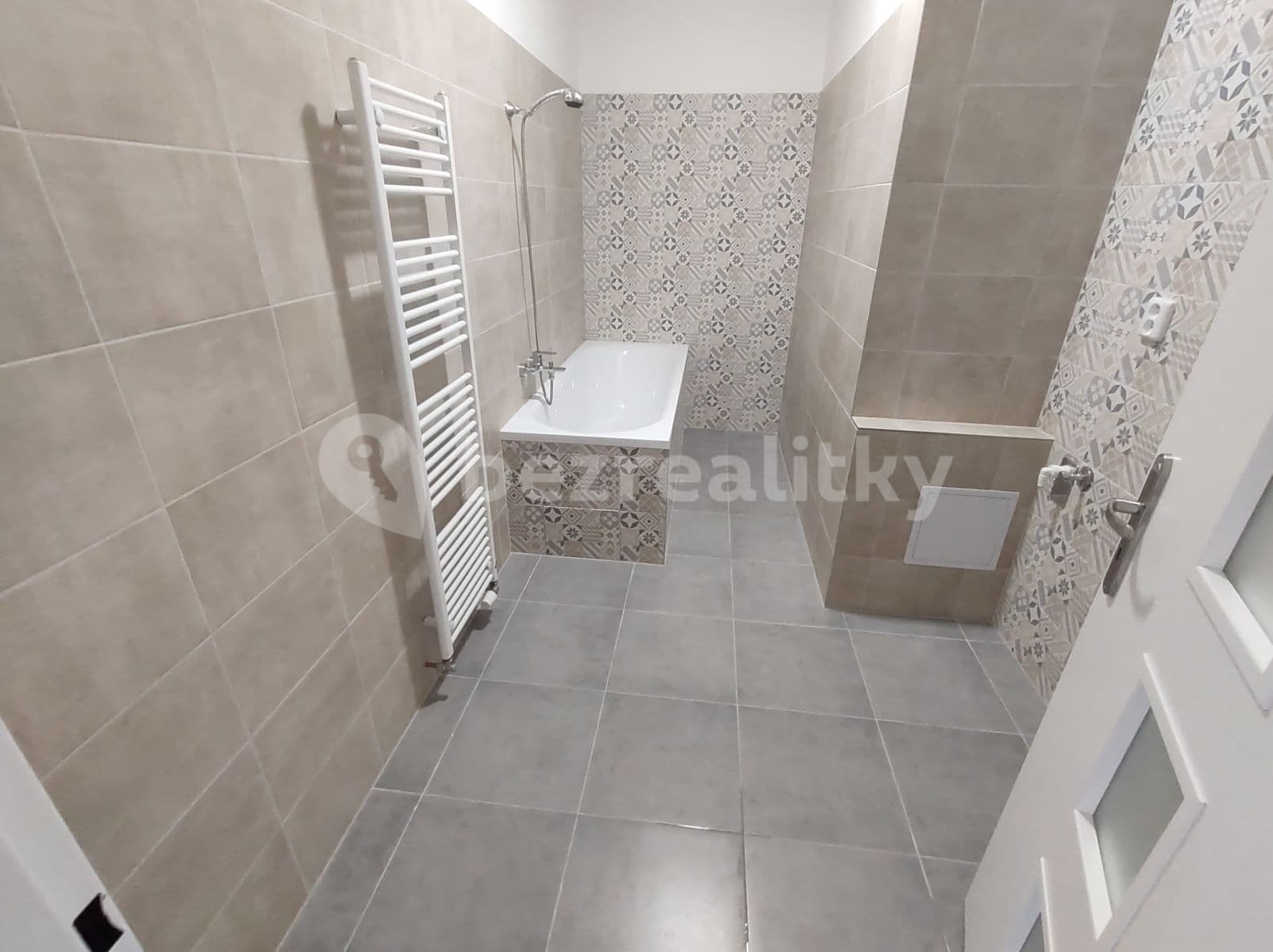 3 bedroom flat to rent, 101 m², Hrubínova, Litoměřice, Ústecký Region 3 bedroom flat to rent, 101 m², Hrubínova, Litoměřice, Ústecký Region