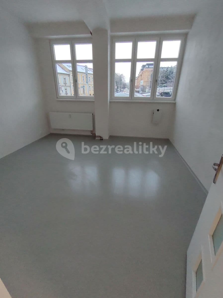 3 bedroom flat to rent, 101 m², Hrubínova, Litoměřice, Ústecký Region
