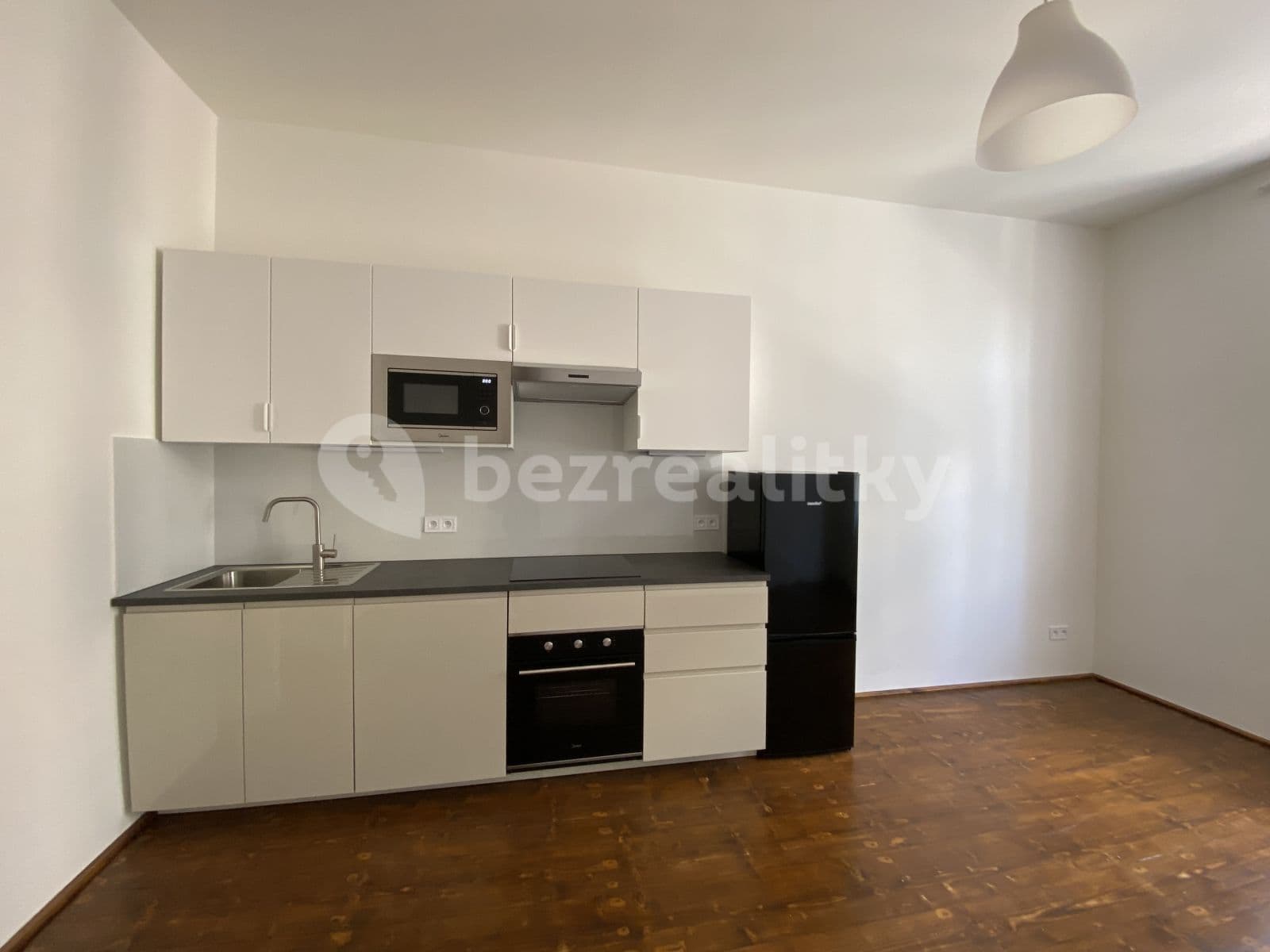 1 bedroom flat to rent, 45 m², Koněvova, Prague, Prague 1 bedroom flat to rent, 45 m², Koněvova, Prague, Prague