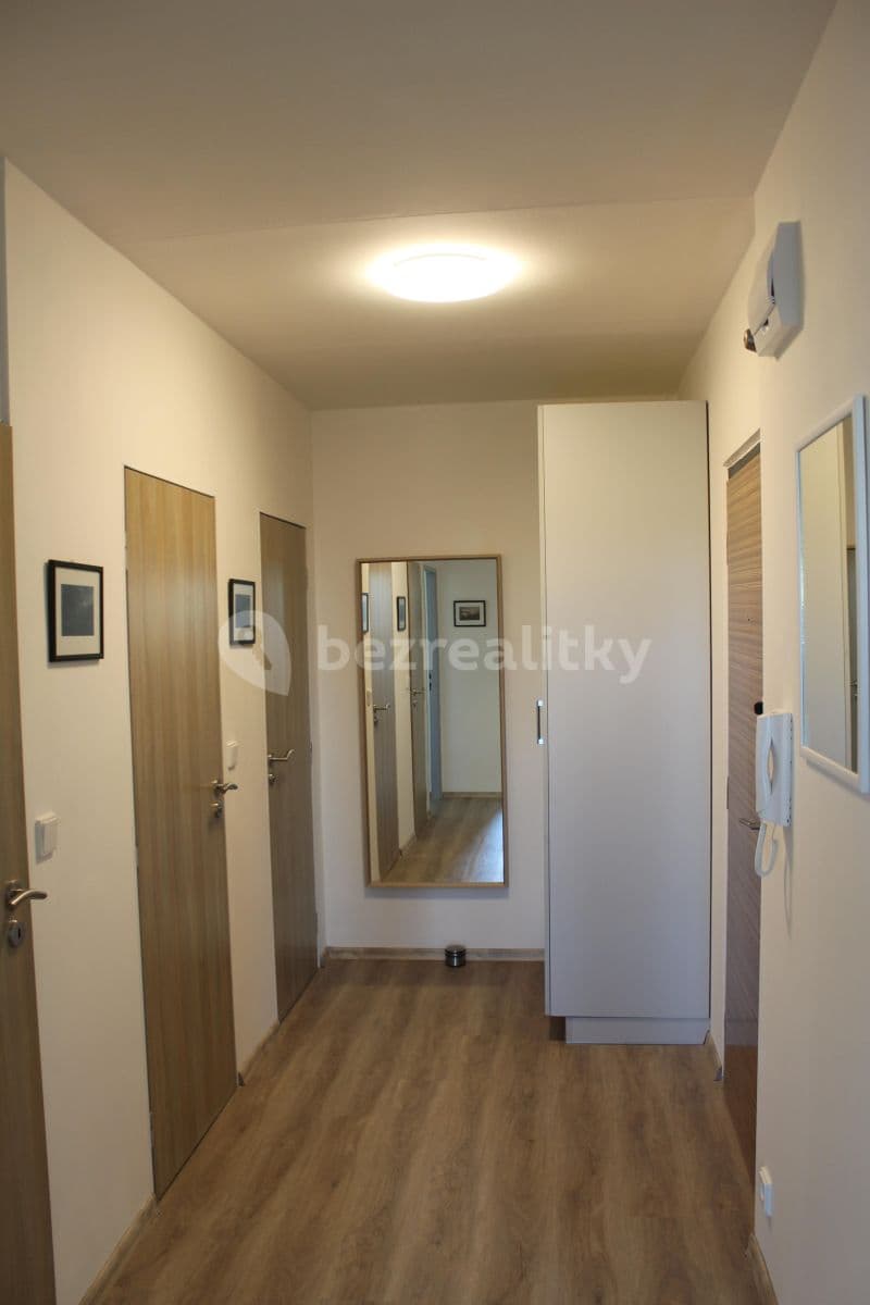 2 bedroom with open-plan kitchen flat to rent, 67 m², Jeřábkova, Prague, Prague 2 bedroom with open-plan kitchen flat to rent, 67 m², Jeřábkova, Prague, Prague